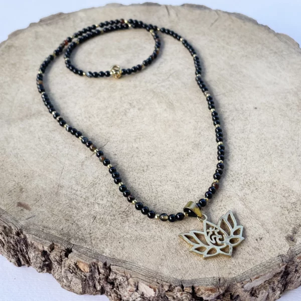 Collier Agate Noire Lotus – Image 3